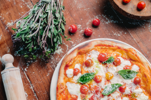 pizza tradicional y napolitana